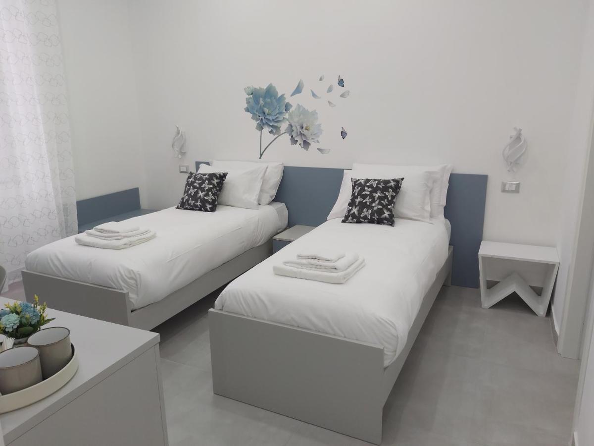 Candy'S Dream Rooms Специя Екстериор снимка